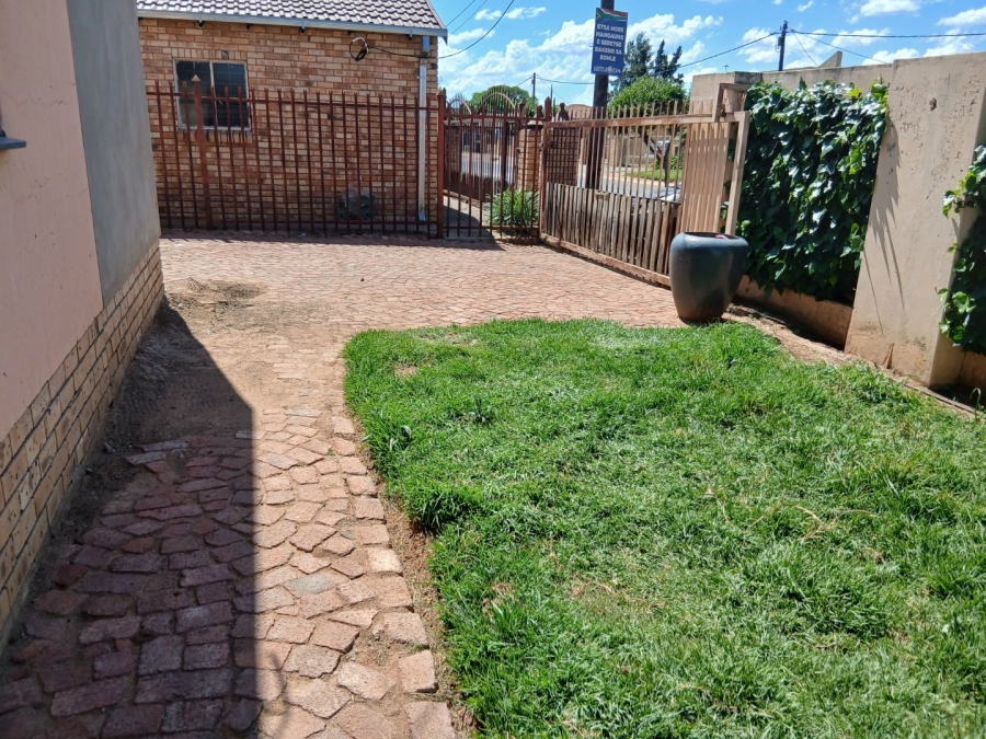 2 Bedroom Property for Sale in Grasslands Free State